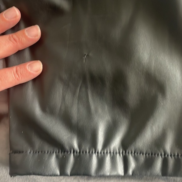 American Eagle Stretch High Wasted Vegan Leather Straight Cargo Pant - Picture 9 of 9